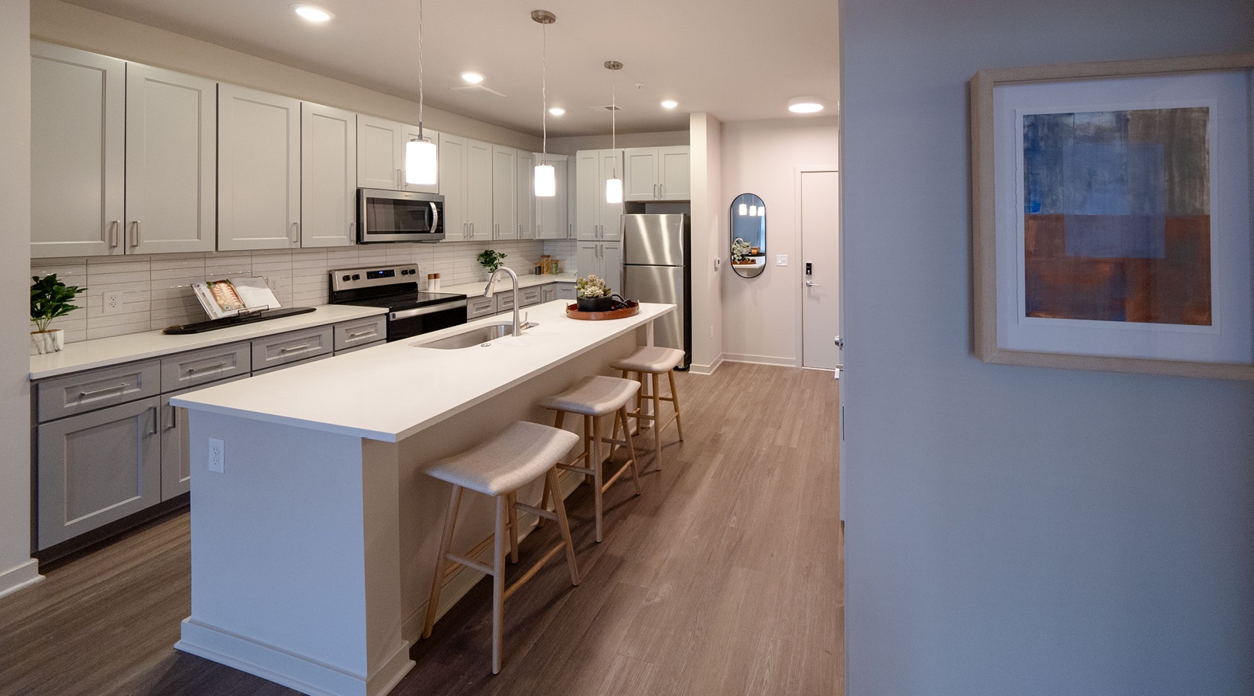 pendant lights over kitchen island